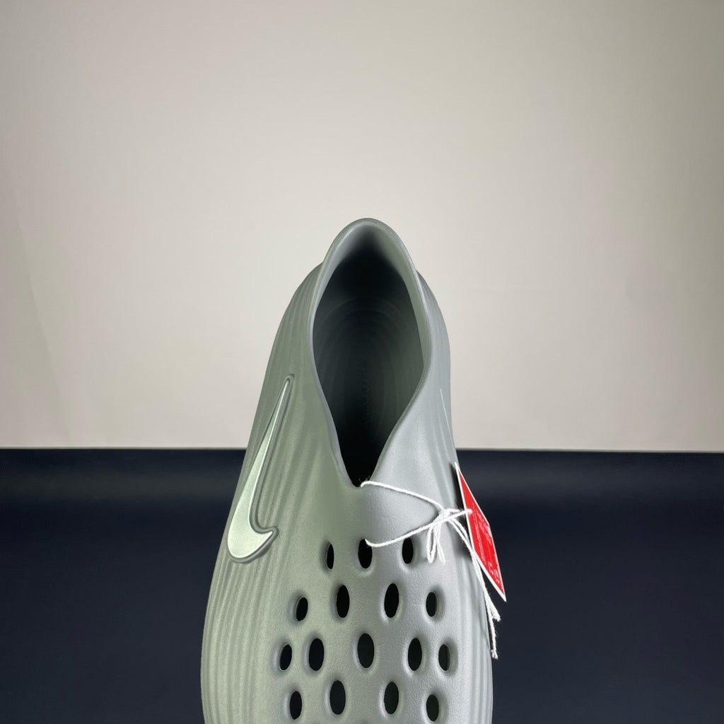Nike Rejuven8 Grey